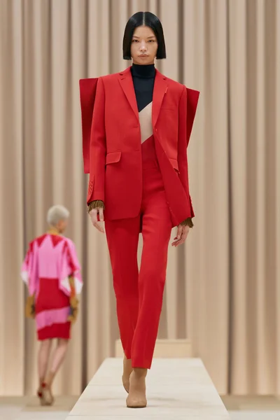 Look 26